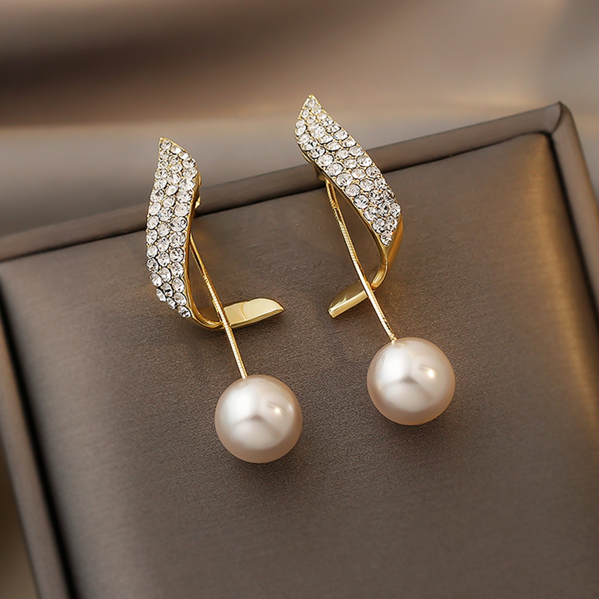 Unique Pearl Earrings