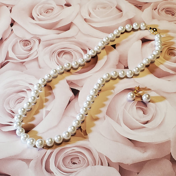 Natural White Pearl Necklace