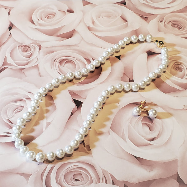 Natural White Pearl Necklace